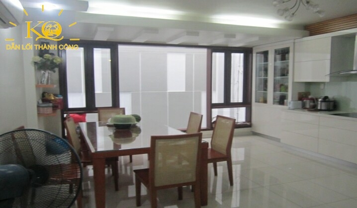 Phòng ăn và bếp thiết kế hiện đại, đầy đủ tiện nghi Phòng ăn và bếp thiết kế hiện đại, đầy đủ tiện nghi