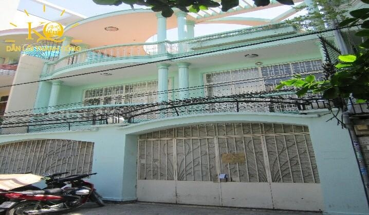 Mặt tiền, không gian rộng Mặt tiền, không gian rộng