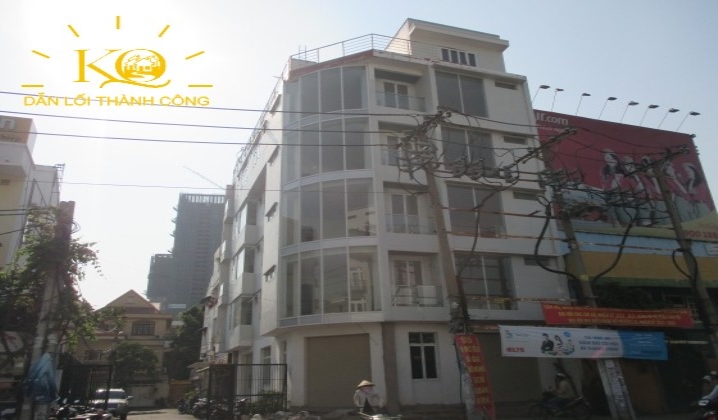 Khung cảnh mặt trước căn nhà thiết kế đẹp Khung cảnh mặt trước căn nhà thiết kế đẹp