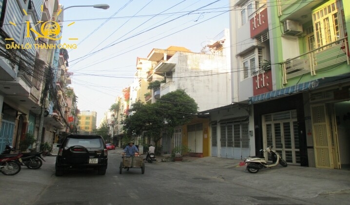 Đường rộng giao thông thuận lợi Đường rộng giao thông thuận lợi