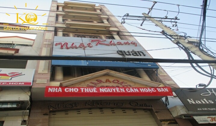 Nhìn từ bên ngoài tòa nhà tiện kinh doanh khách sạn hay karaoke Nhìn từ bên ngoài tòa nhà tiện kinh doanh khách sạn hay karaoke