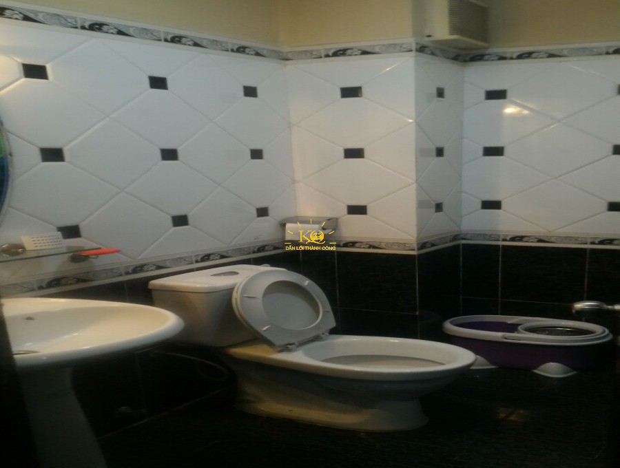Nhà vệ sinh Nhà vệ sinh