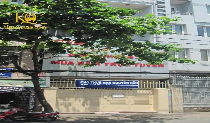 Mặt trước nhà Mặt trước nhà