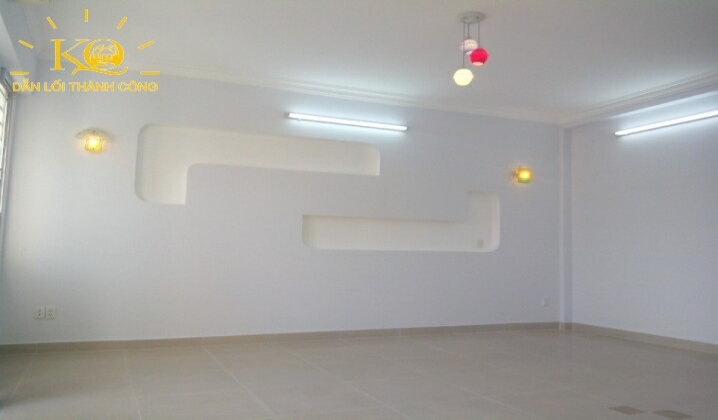 Một góc phòng trống Một góc phòng trống