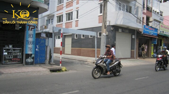 nhìn bao quát căn nhà nhìn bao quát căn nhà