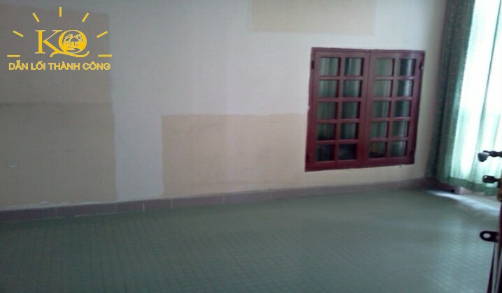 Một góc của căn phòng mặt trước nhà