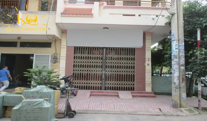 Mặt trước nhà Mặt trước nhà