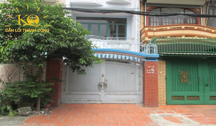 Mặt trước nhà Mặt trước nhà