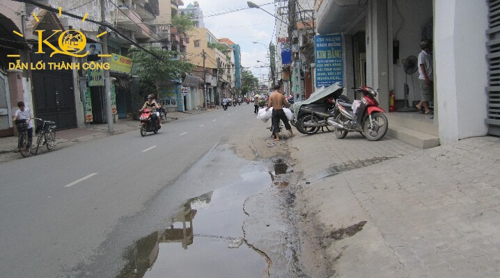 gần trường, chợ gần trường, chợ