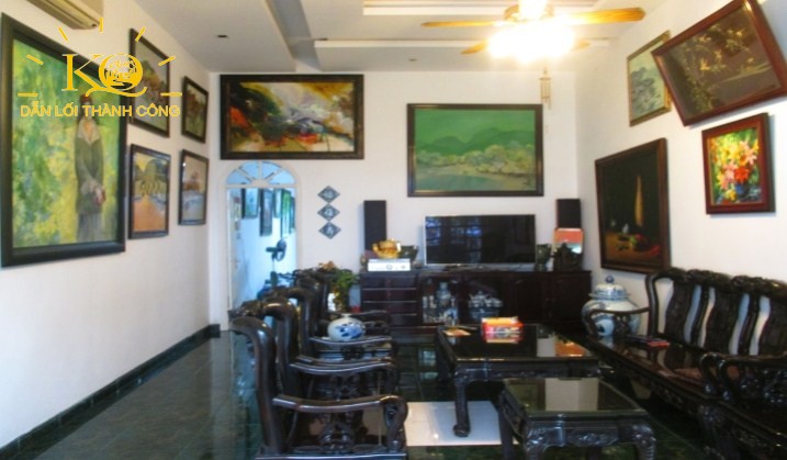 Phòng khách trước