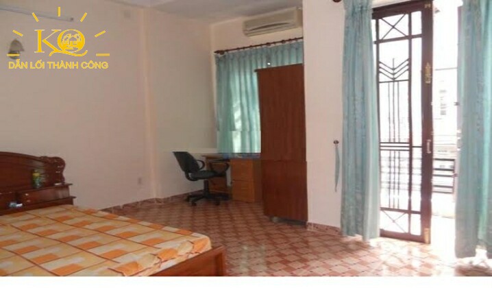 Phòng ngủ mặt trước nhà