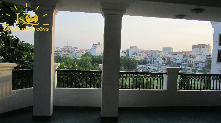 ban công ban công