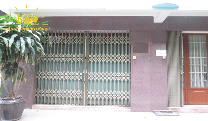 Mặt trước nhà Mặt trước nhà