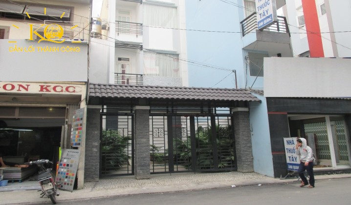 Mặt trước nhà Mặt trước nhà