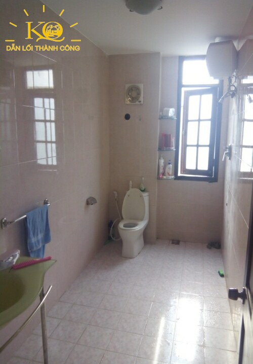 Nhà vệ sinh Nhà vệ sinh