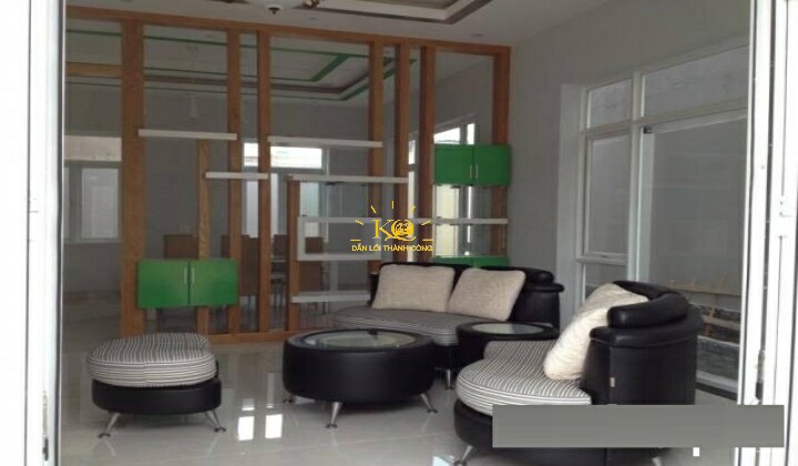 Không gian phòng khách rộng, thoáng mát. Không gian phòng khách rộng, thoáng mát.