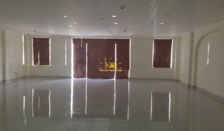 Các diện tích trong tòa nhà văn phòng, sàn rộng, nội thất đẹp sang trọng. Các diện tích trong tòa nhà văn phòng, sàn rộng, nội thất đẹp sang trọng.