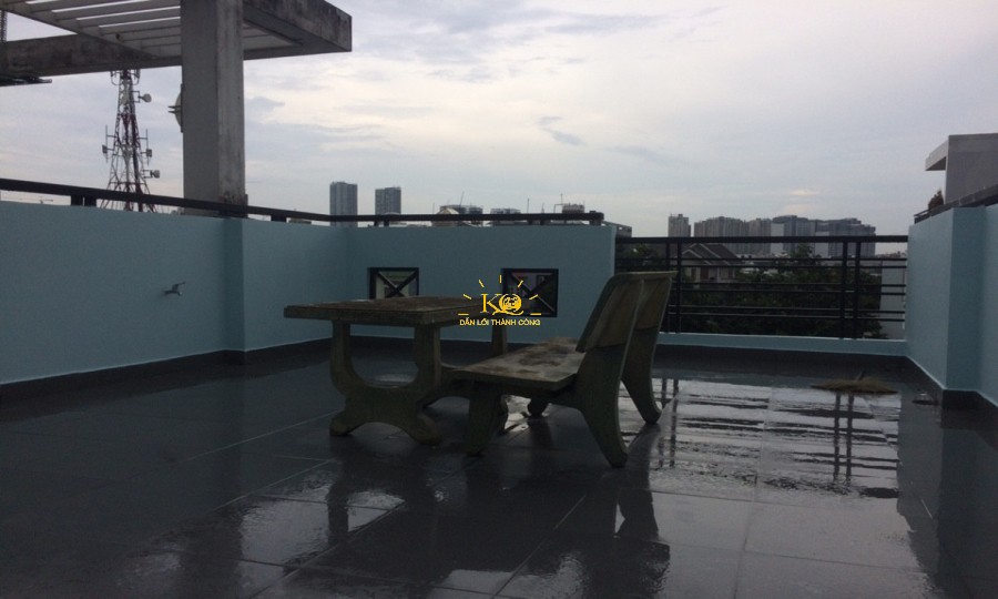 Sân thượng thoáng mát, view đẹp. Sân thượng thoáng mát, view đẹp.