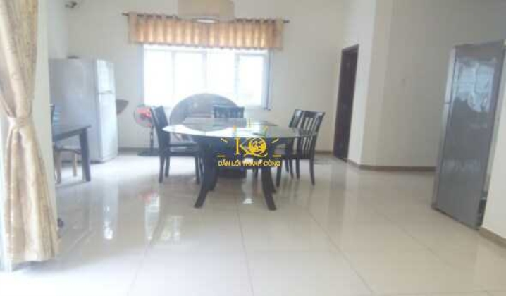 Phòng ăn. Phòng ăn.