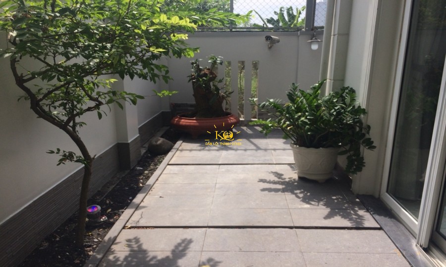 Diện tích sân sau nhà cho thuê quận 2. Diện tích sân sau nhà cho thuê quận 2.