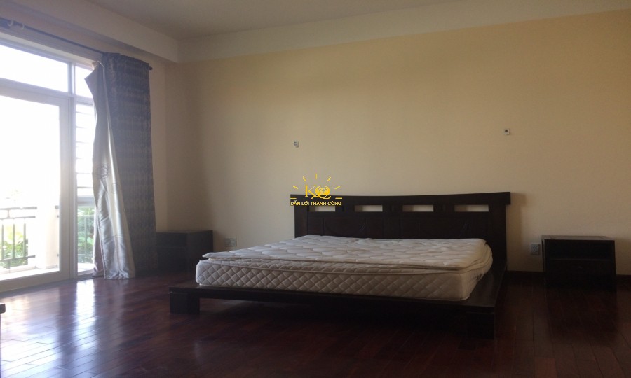 Phòng nhận được nhiều ánh sáng từ bên ngoài. Phòng nhận được nhiều ánh sáng từ bên ngoài.