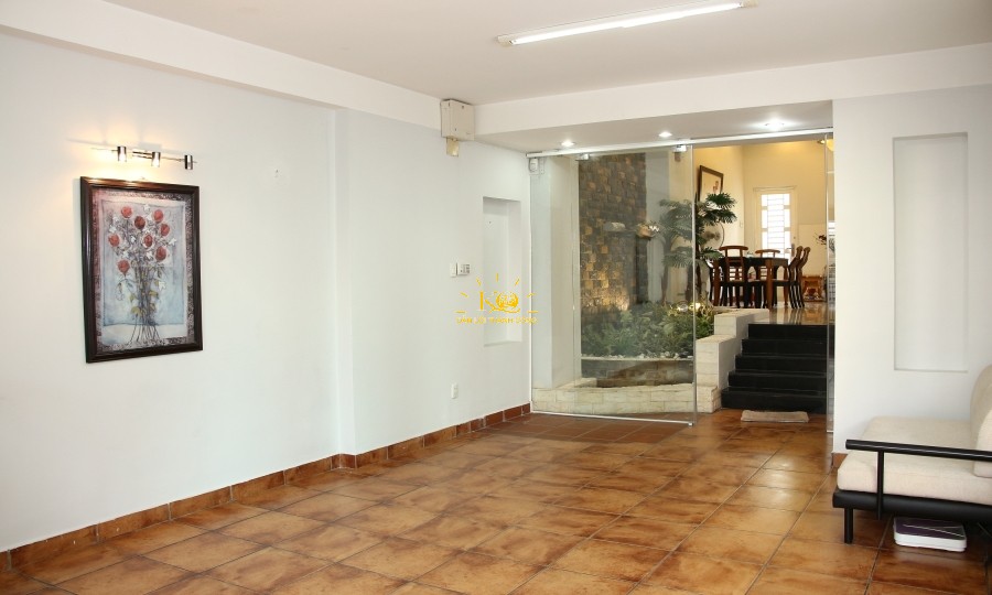 Tầng trệt nhà cho thuê có diện tích rộng, thiết kế hiện đại. Tầng trệt nhà cho thuê có diện tích rộng, thiết kế hiện đại.