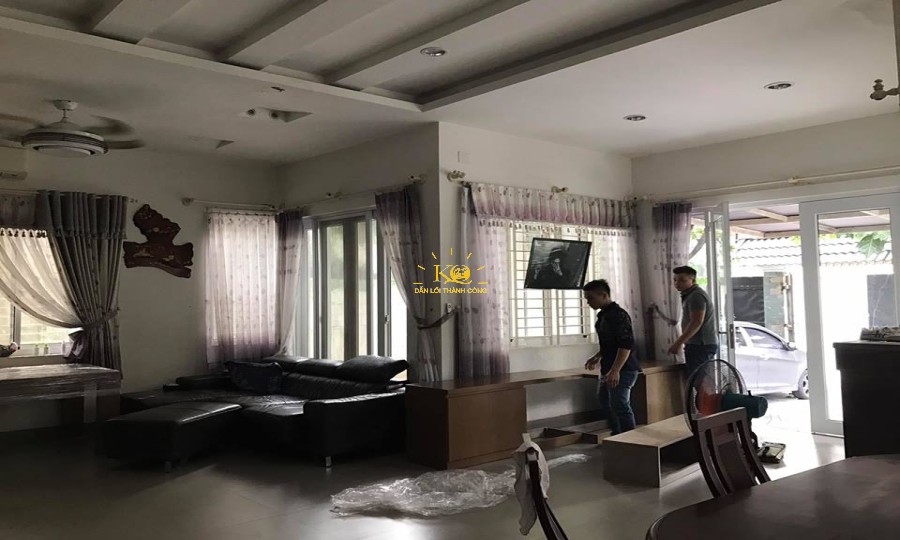 Không gian tầng trệt rộng, thiết kế hài hòa. Không gian tầng trệt rộng, thiết kế hài hòa.