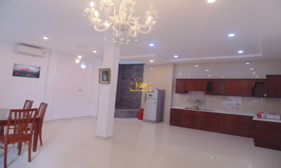 Khu vực nhà bếp rộng, hiện đại tạo cảm giác thoải mái cho sinh hoạt chung của gia đình. Khu vực nhà bếp rộng, hiện đại tạo cảm giác thoải mái cho sinh hoạt chung của gia đình.