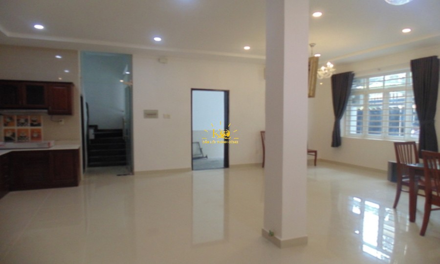 Nhà cho thuê thiết kế đẹp, tông màu trắng trang nhã. Nhà cho thuê thiết kế đẹp, tông màu trắng trang nhã.