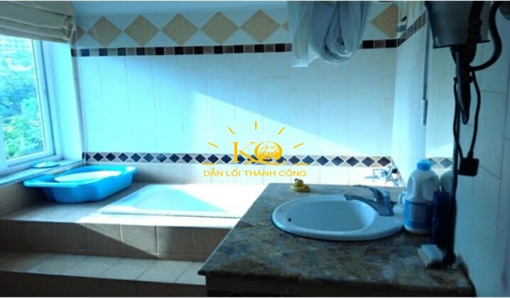 khu vực nhà vệ sinh. khu vực nhà vệ sinh.