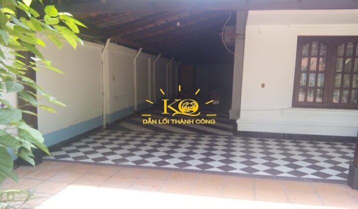 Không gian bên hông nhà cho thuê. Không gian bên hông nhà cho thuê.