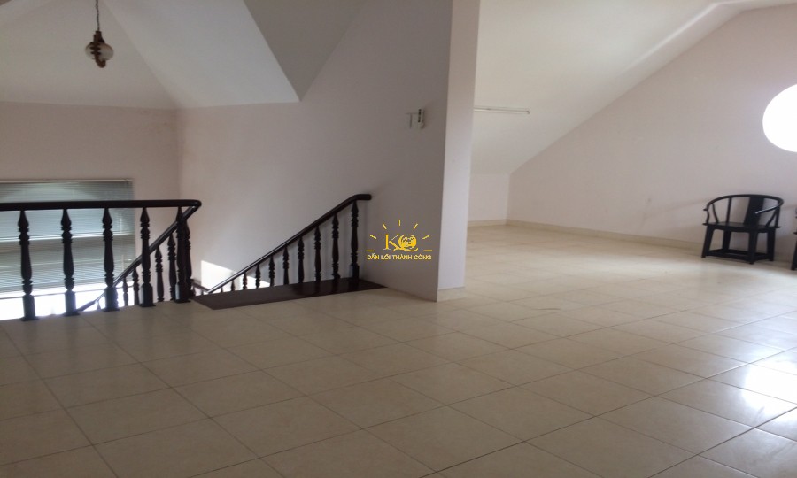 Diện tích trống tầng lầu nhà cho thuê. Diện tích trống tầng lầu nhà cho thuê.