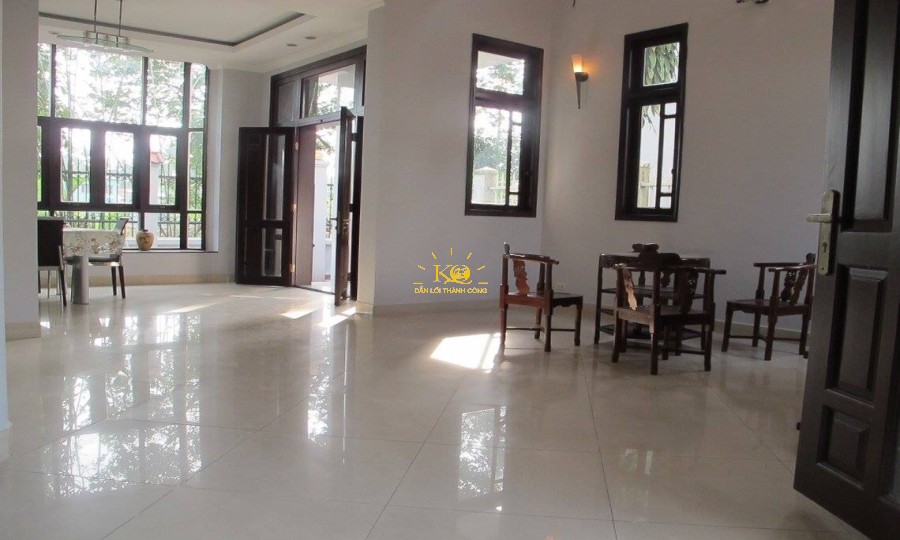 Không gian tầng trệt nhà cho thuê. Không gian tầng trệt nhà cho thuê.