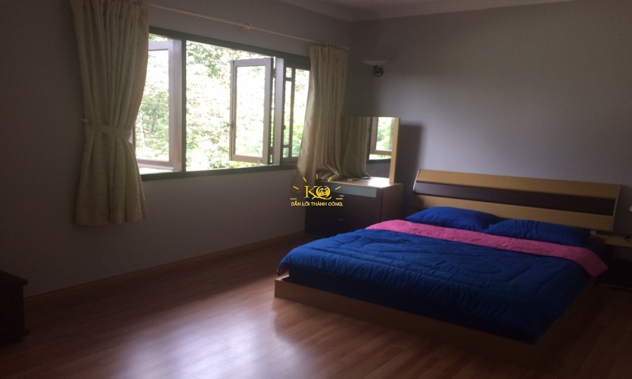 Phòng ngủ rộng, thoáng mát.