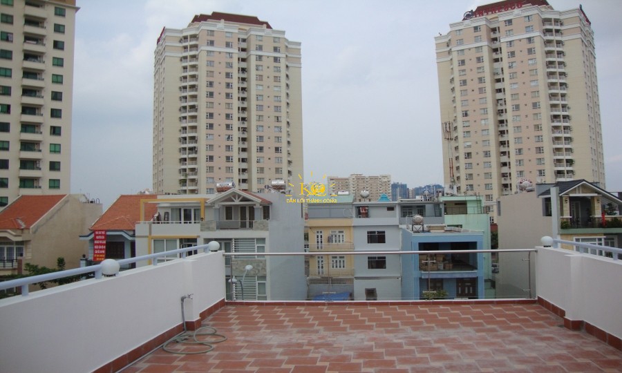 Sân thượng rộng, thoáng mát, view đẹp. Sân thượng rộng, thoáng mát, view đẹp.