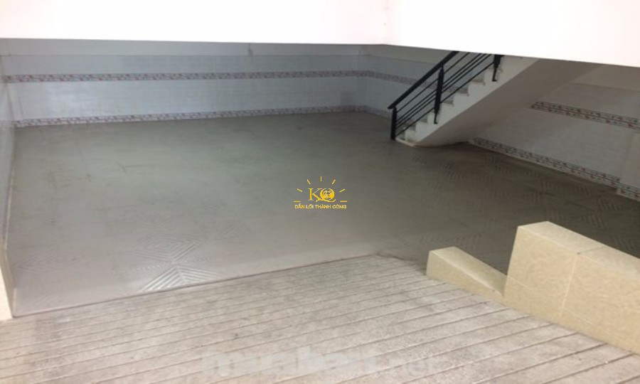 Tầng hầm rộng thoải mái đậu xe. Tầng hầm rộng thoải mái đậu xe.