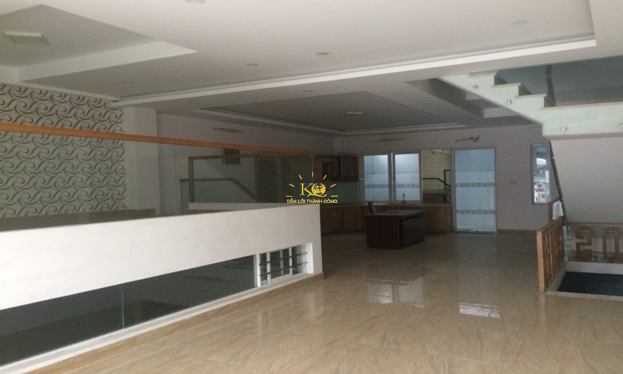 Không gian tầng lầu rộng, thoáng mát. Không gian tầng lầu rộng, thoáng mát.