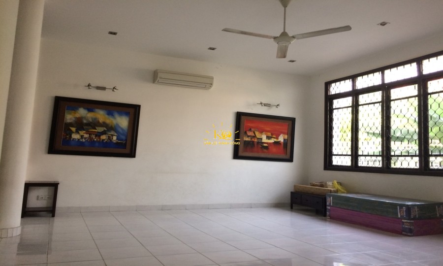 Phòng ngủ nhà cho thuê rộng, không gian thoáng mát. Phòng ngủ nhà cho thuê rộng, không gian thoáng mát.