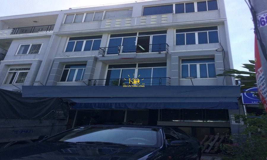 Khuôn viên quanh nhà cho thuê thông thoáng. Khuôn viên quanh nhà cho thuê thông thoáng.