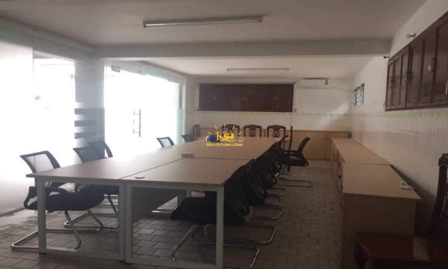 Phòng họp với diện tích lớn. Phòng họp với diện tích lớn.