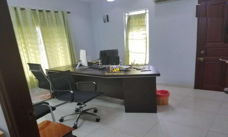 Phòng làm việc rộng thoáng. Phòng làm việc rộng thoáng.