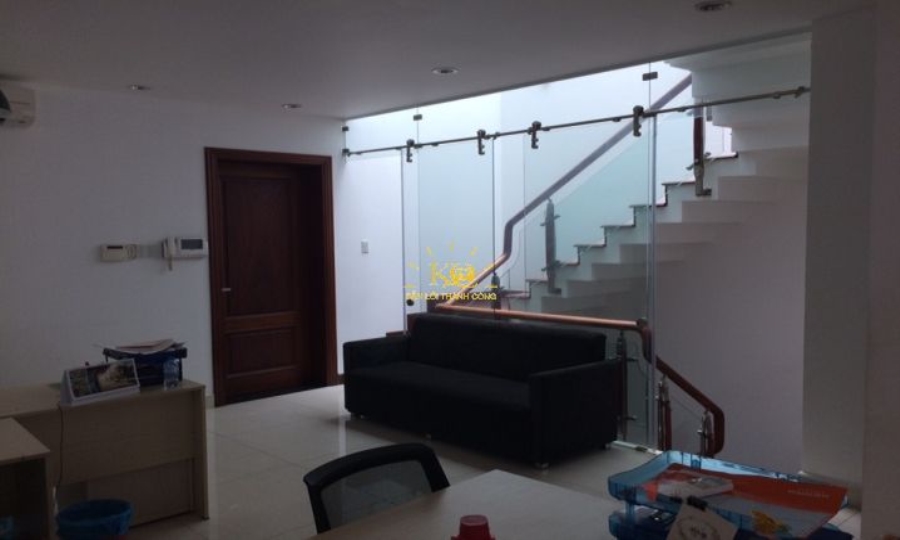 Cầu thang thiết kế đẹp. Cầu thang thiết kế đẹp.