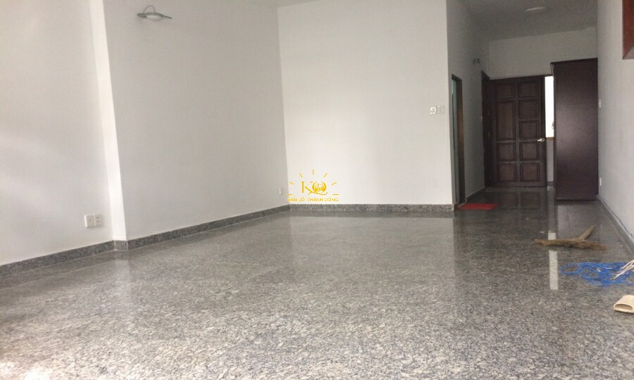 Không gian tầng lầu. Không gian tầng lầu.