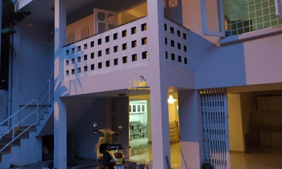 Bên hông nhà cho thuê quận 2. Bên hông nhà cho thuê quận 2.