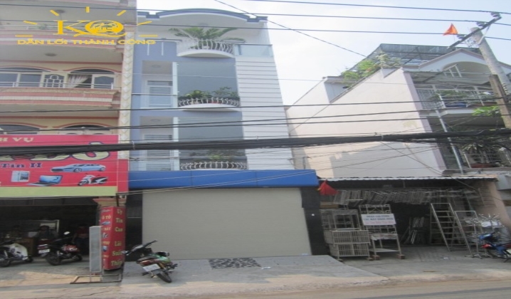 Khung cảnh mặt trước căn nhà thiết kế đẹp, thân thiện Khung cảnh mặt trước căn nhà thiết kế đẹp, thân thiện