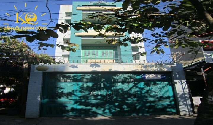 Mặt trước thiết kế đẹp, thoáng mát Mặt trước thiết kế đẹp, thoáng mát