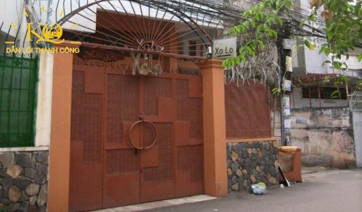 Mặt tiền của căn nhà thoáng mát, sạch sẽ Mặt tiền của căn nhà thoáng mát, sạch sẽ