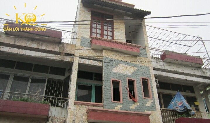 Tòa nhà nhìn từ trên xuống có thiết kế đơn giản Tòa nhà nhìn từ trên xuống có thiết kế đơn giản