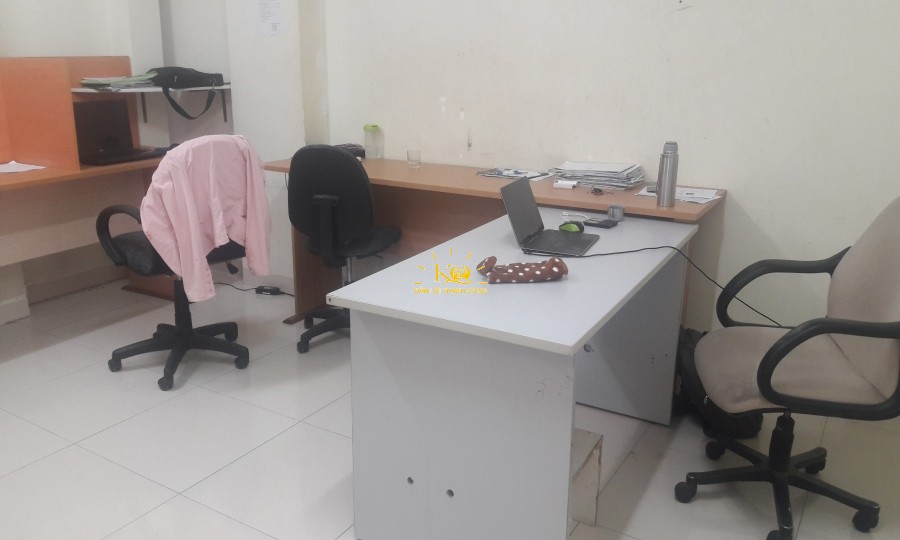 Hệ thống điện, bàn ghế đầy đủ Hệ thống điện, bàn ghế đầy đủ