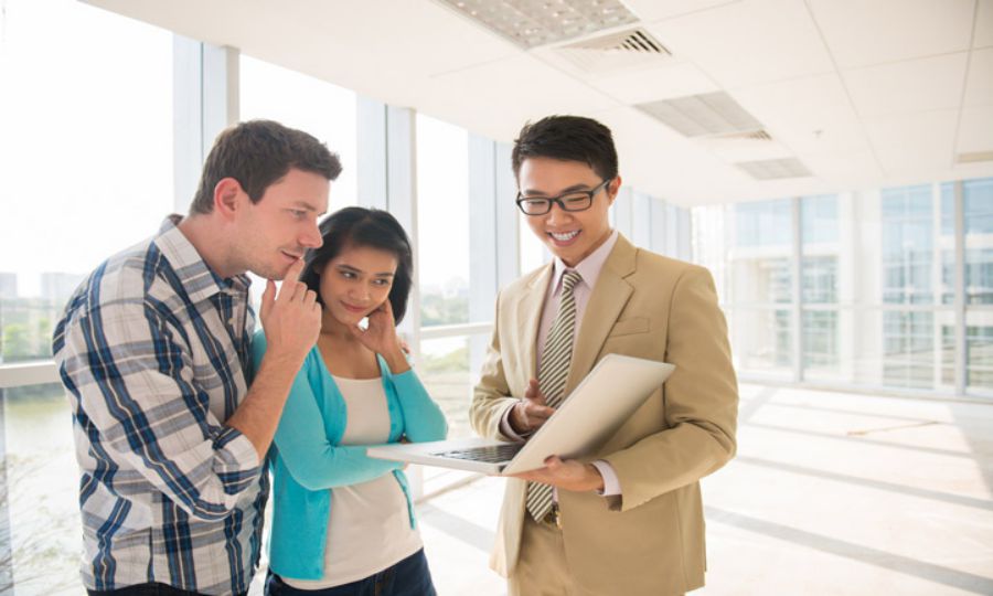 Bạn là người làm việc không rõ ràng, chuyên nghiệp Bạn là người làm việc không rõ ràng, chuyên nghiệp